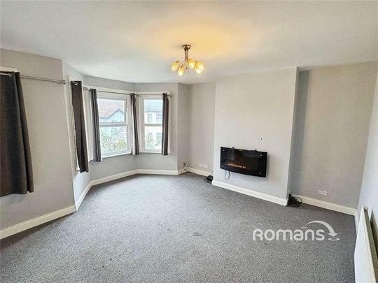 York Road, Aldershot, Hampshire, GU11 - Photo 1