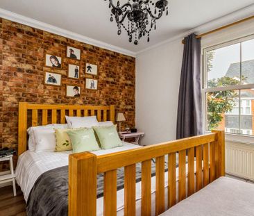 4 bedroom terraced house to rent - Photo 2