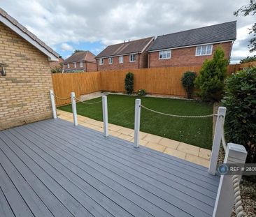 3 bedroom detached house to rent - Photo 5