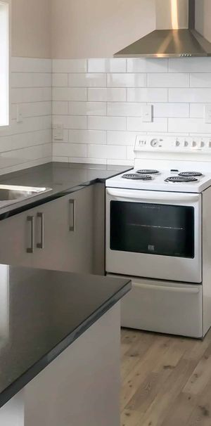 HILLCREST - 3 Bedrooms $690.00pw - Photo 1