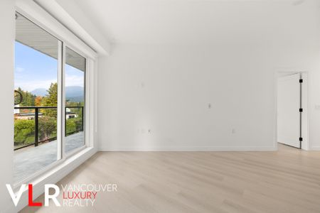 Condo in Port Moody, British Columbia - Photo 2