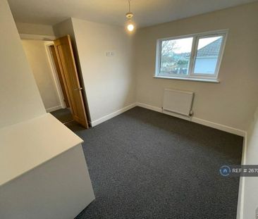 4 bedroom terraced house to rent - Photo 4