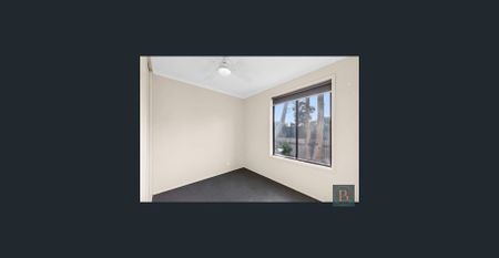 Modern 3 Bedroom Property - Photo 3