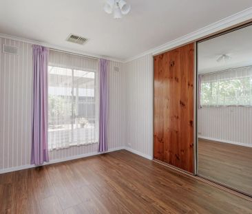 27 Russell Road, Athelstone. - Photo 3