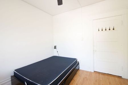 1245 Saint-Marc Street - Photo 2