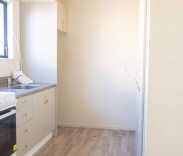 2-bedroom, 1-bathroom, 1-kitchen apartment located in Lincoln - Photo 3