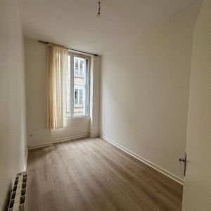Location Appartement 2 pièces 46m² ST ETIENNE 42000 - Photo 2