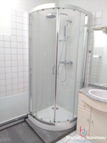 Location Appartement 4 pièces 60m² - Photo 4