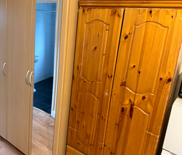 1 bedroom in a house share to rent - Photo 5