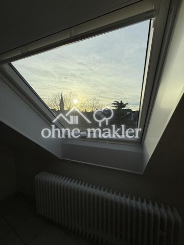 Helle Dachgeschosswohnung in bester Lage von Neuss inklusive Küche - Photo 5