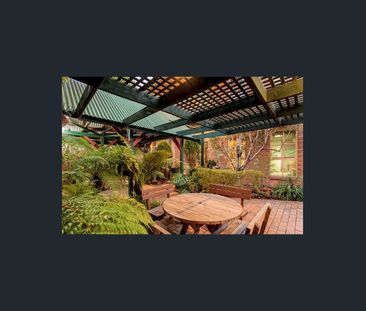 $840/w 5 Bed 2 Bath 3 WC 2 Car Garage Spacious Home Prime Location - Photo 6