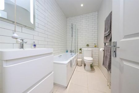 1 Bed Flat, St Aubyns, BN3 - Photo 4