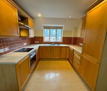 2 bedroom flat to rent - Photo 2