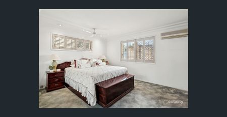 TIMELESS ELEGANCE - Photo 4