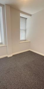 32 Bridge Street, Lisburn, BT28 1XY - Photo 4