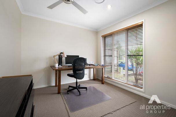 Gorgeous Plantation Home! - Photo 1