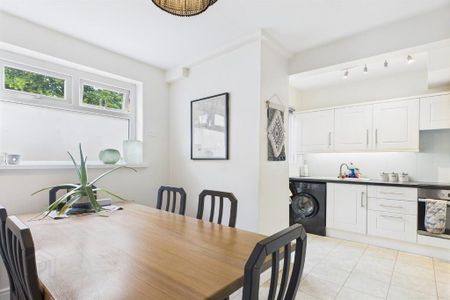 157 Parkgate Avenue, Belfast, BT4 1JD - Photo 4