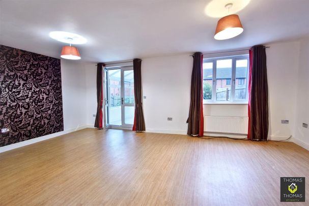 Gauntlet Road, Brockworth - Photo 1