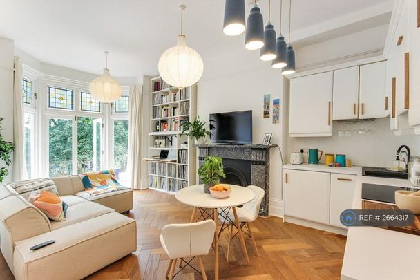 1 bedroom flat to rent - Photo 1