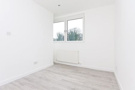 2 Bed Flat, Menzies Road, AB11 - Photo 3