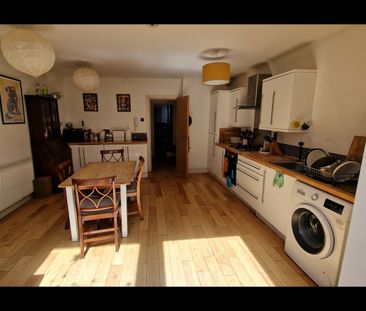 2 Bed Maisonette, Lower Cheltenham Place, BS6 - Photo 4