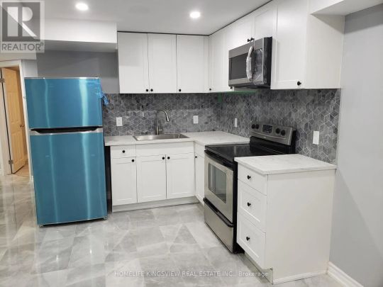 24 WESTON CRESCENT - Photo 1