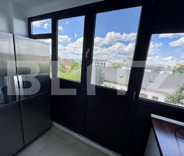 Apartament de inchiriat, cu 3 camere, 70 mp, zona ultracentrala - Photo 3