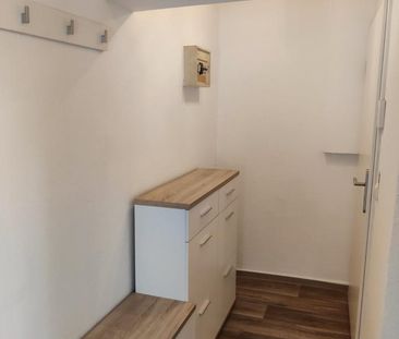 Dellviertel: Möblierte, zentral gelegene DG-Wohnung zu vermieten✨ - Photo 3