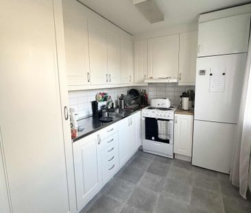 Oppundavägen, Katrineholm - Photo 1