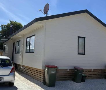 Modern, Fresh & Perfectly Positioned - Photo 4