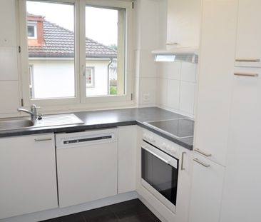 "4-Zimmer-Wohnung an zentraler Lage mit Balkon" - Photo 4