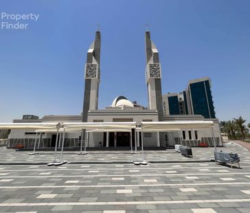 Huge Layout | Multiple Cheques | Ready To Move-In - Photo 2