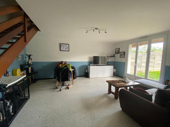 Location Maison 5 pièces 97m² LORIOL SUR DROME 26270 - Photo 1