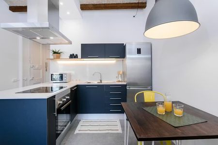 Carrer de Sepúlveda, Barcelona, Catalonia 08015 - Photo 5