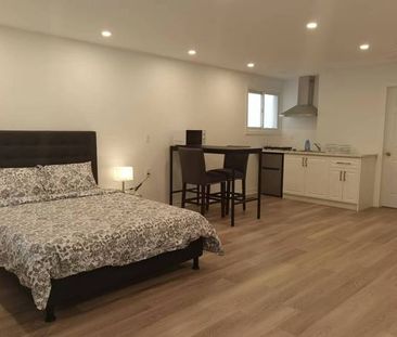 Available Feb1/March 1st Separate Entrance furnished 1bedroom Bachelor - Photo 1