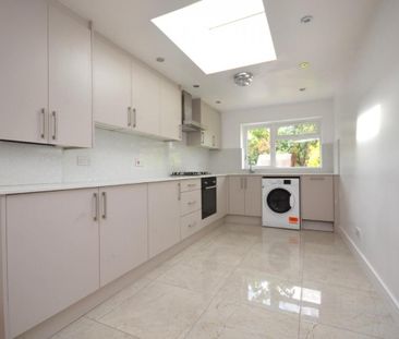 Grange Avenue, Reading - Photo 5