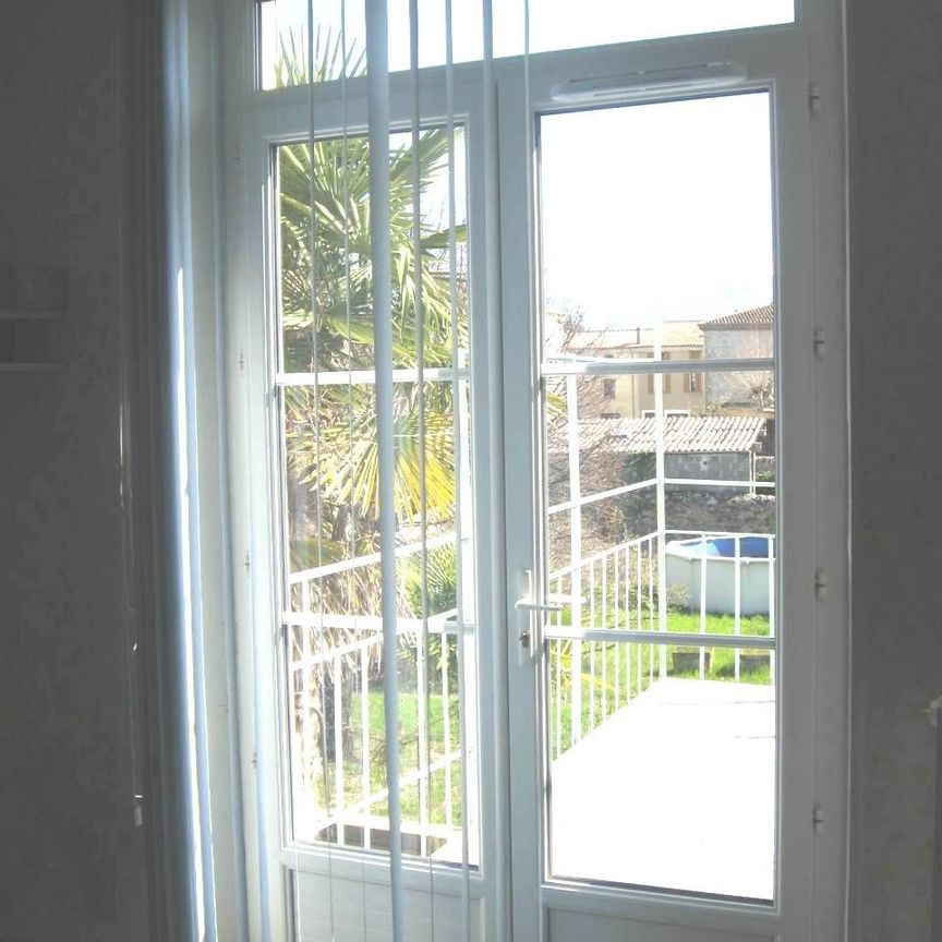 Location Appartement 1 pièce 27m² BOURDEAUX 26460 - Photo 1