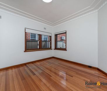 Renovated 3-Bedroom Home in Ultra-Convenient Location - Photo 3