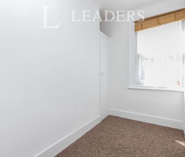 2 bedroom house to rent - Photo 1