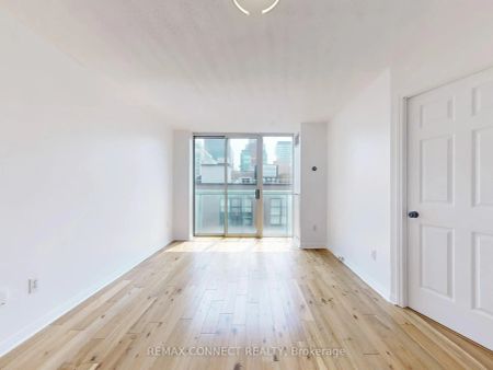 311 Richmond Street E #809 - Photo 3