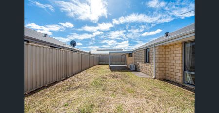 Modern with side access - Photo 5