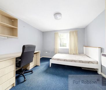 Kirkley Lodge, Newcastle Upon Tyne - Photo 4