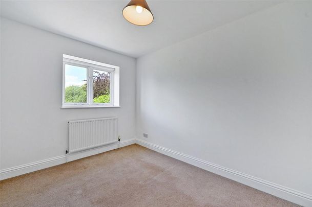 3 bedroom detached house to rent - Photo 1