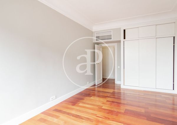 Flat for rent in Jose Ortega y Gasset
