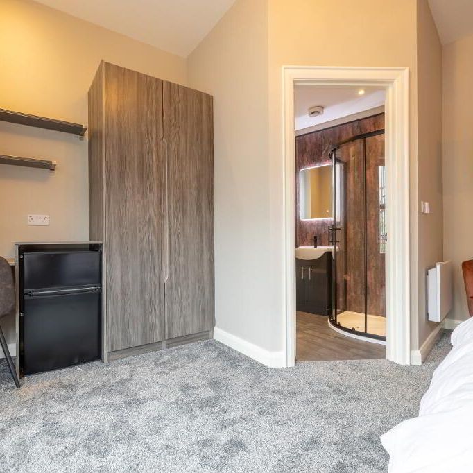 Room 2 Shared Accommodation, 80 Southwell Road, Room 2, Bangor, BT20 3AE - Photo 1