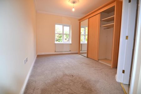 3 bedroom apartment to rent - Photo 4