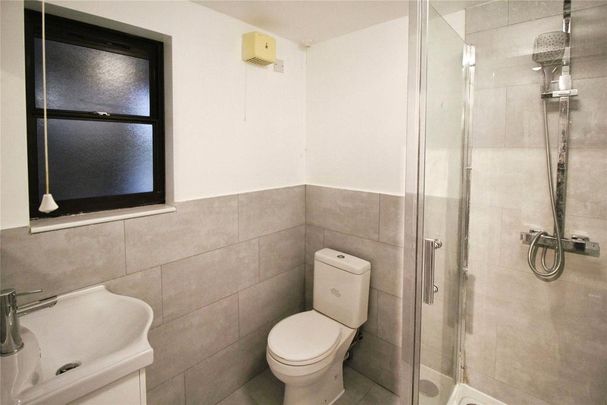 3 bedroom flat to rent - Photo 1