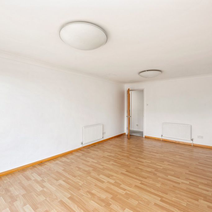 Britannia Court, Brighton Marina Village - Photo 1