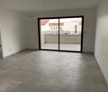 Location appartement 2 pièces 50.59 m² à Tournon-sur-Rhône (07300) - Photo 4