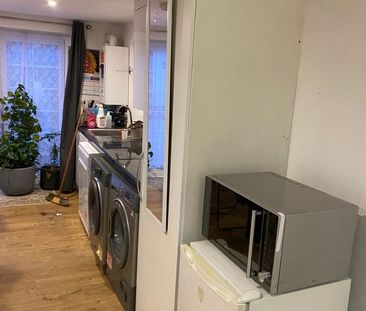 Studio Flat, Exeter Road, HA2 - Photo 3